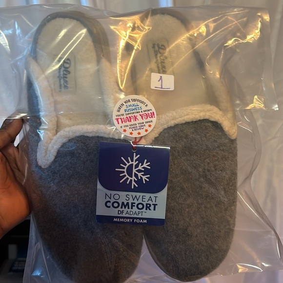 🩶🩶Dearfoams Gray Slippers with Cream Lining size US 9-10🩶❤️‍🔥 - Picture 9 of 9